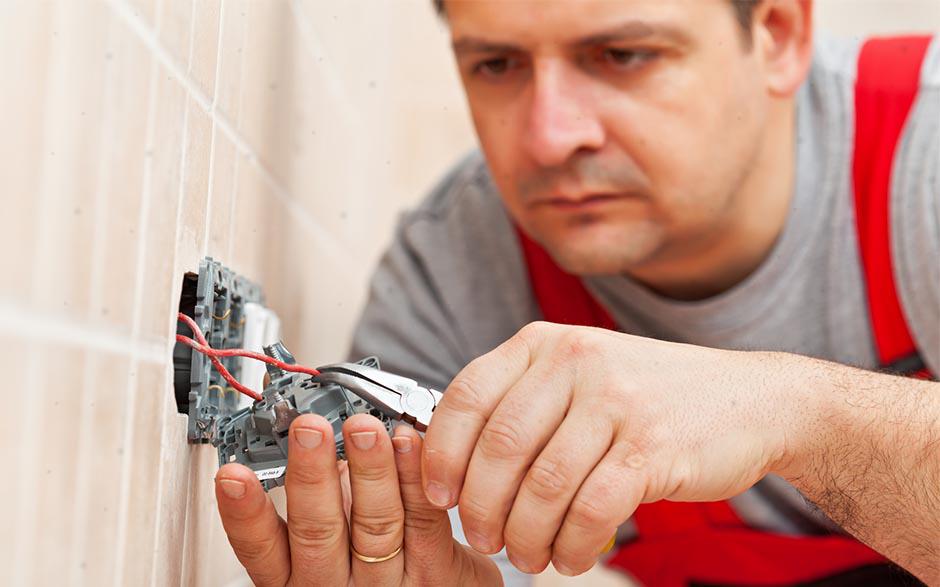 tarif électricien Louvres